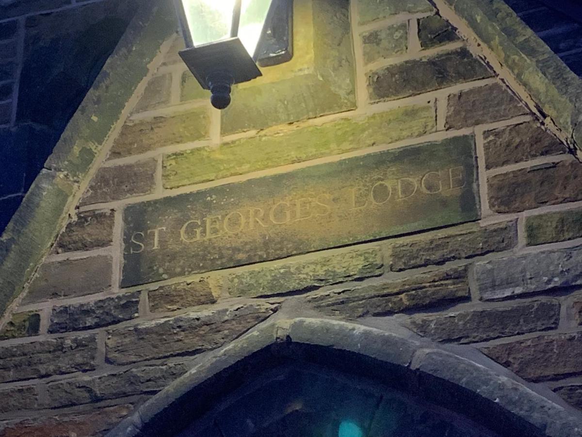 St George'S Lodge Halifax Extérieur photo